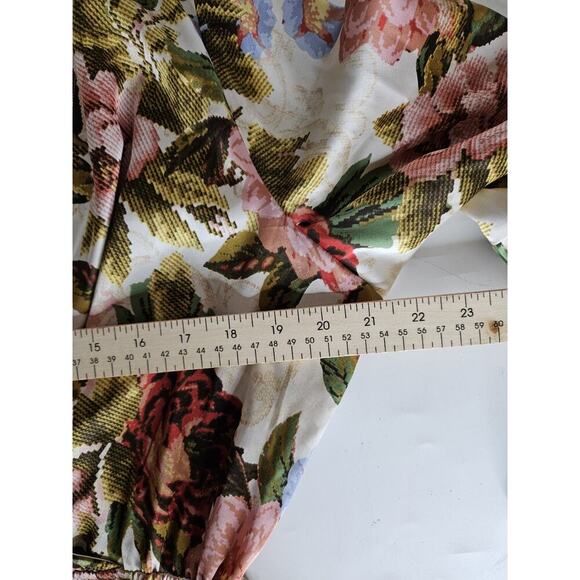 GUESS Women’s Size XL Floral Print Wrap Blouse Designer Fashion Chiffon - Picture 11 of 14